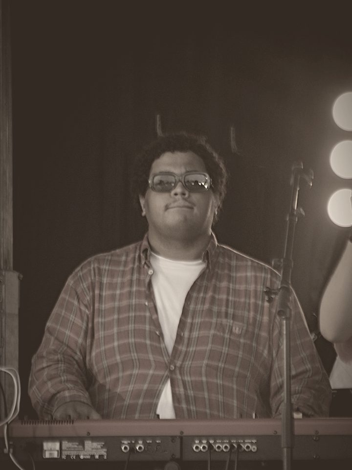 Gadiel au clavier